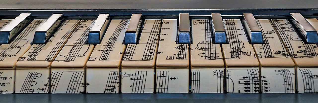 2023 Yılında Popüler Abiye Renkleri