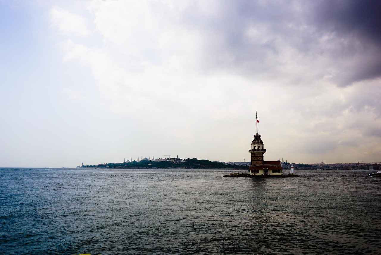 Farklı Abiye Kesimleri